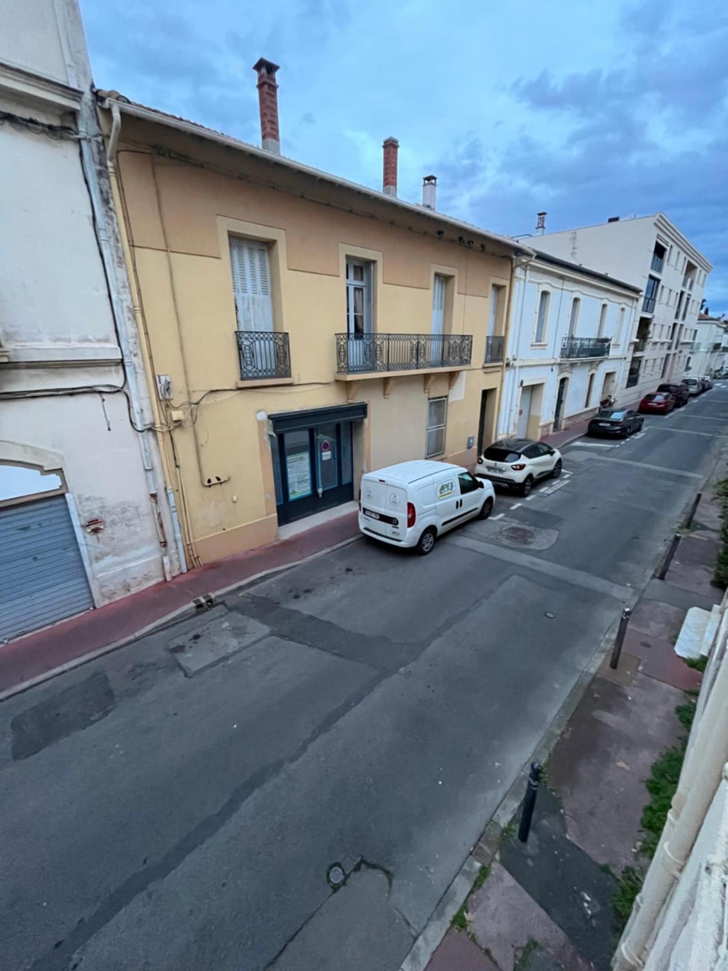 Charmant Studio Beaux Arts - Centre Historique Et Wifi Montpellier Exterior foto